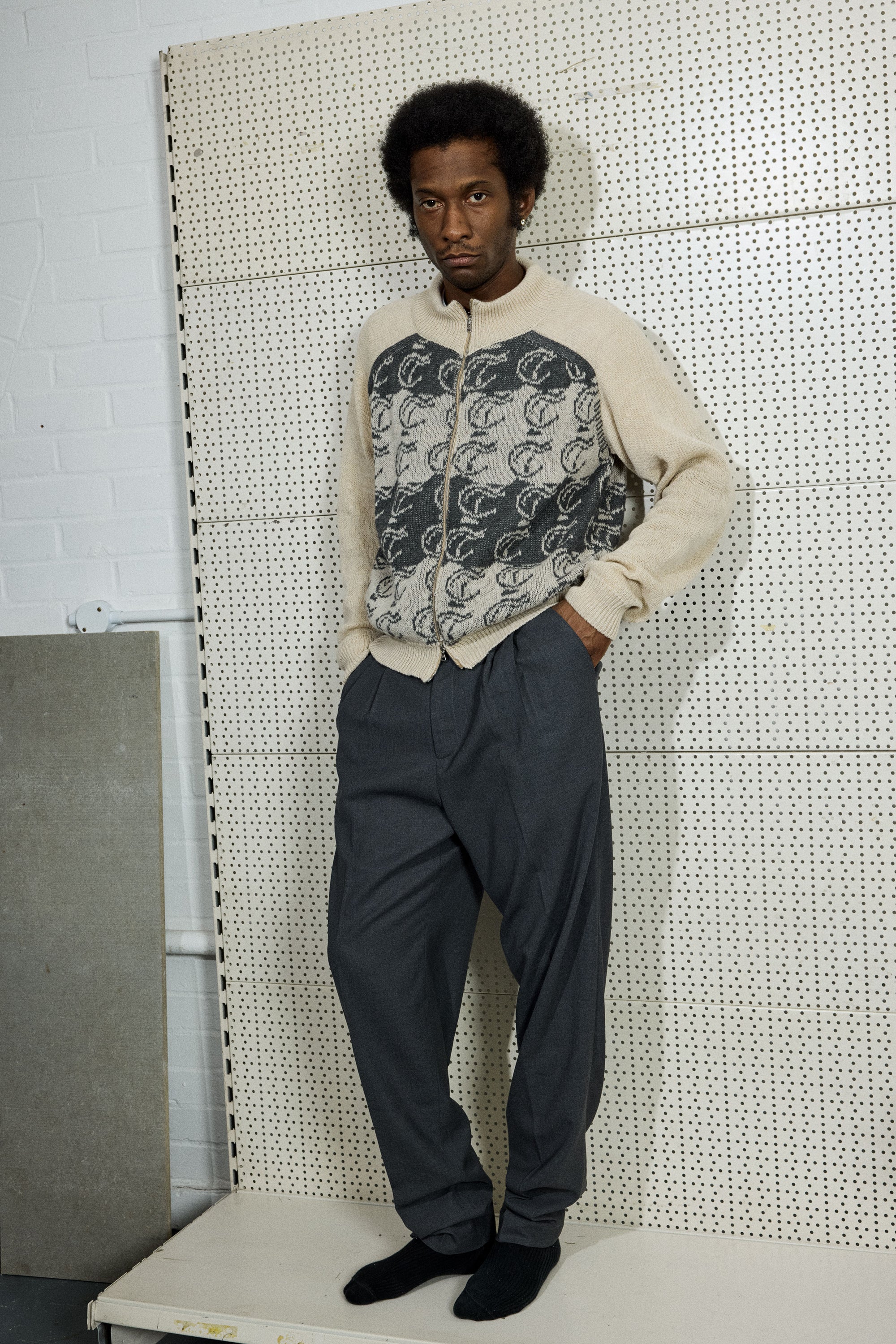 SADDLE SHOULDER ZIP-UP IN UNIFORM GREY