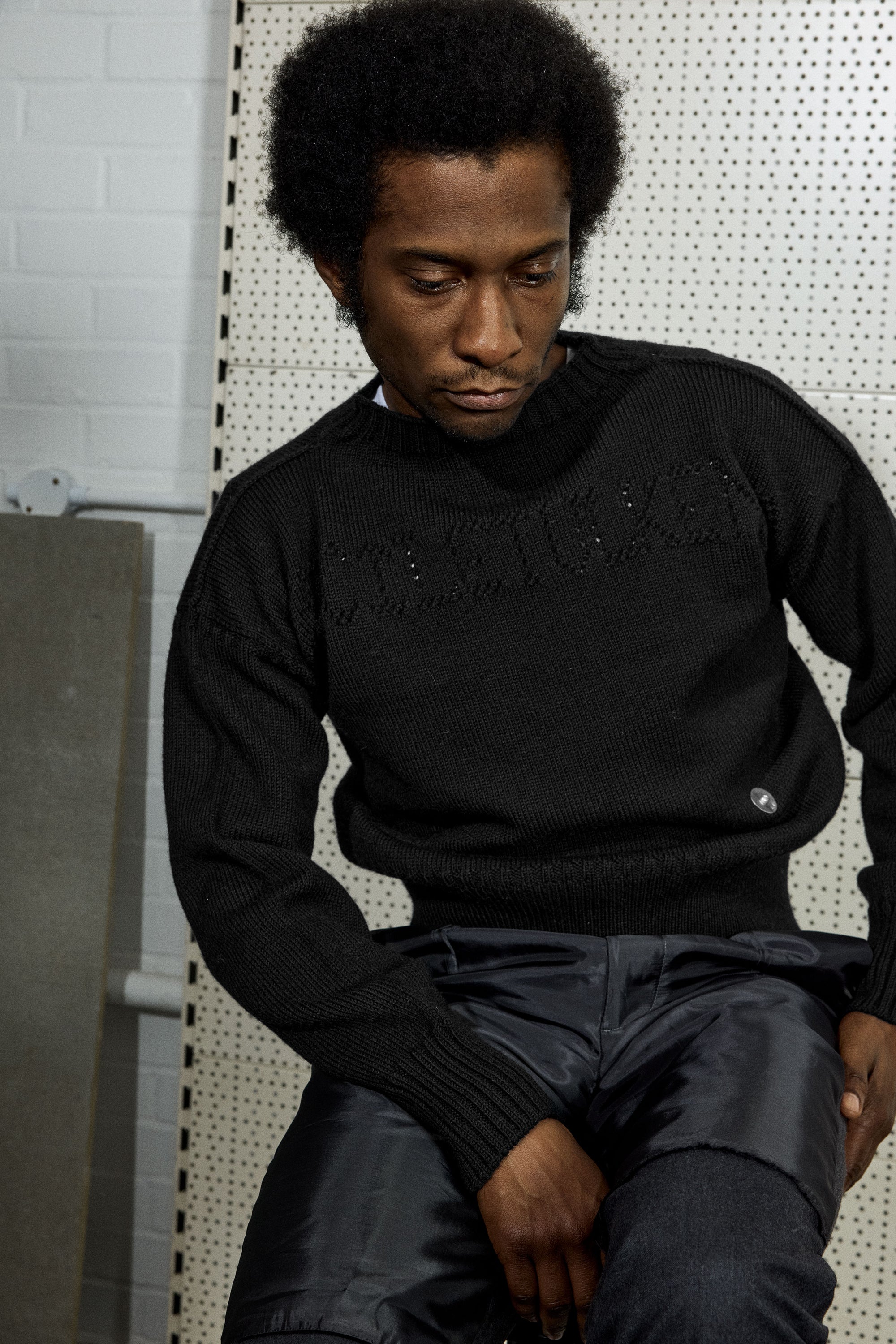 POINTELLE GANSEY IN BLACK