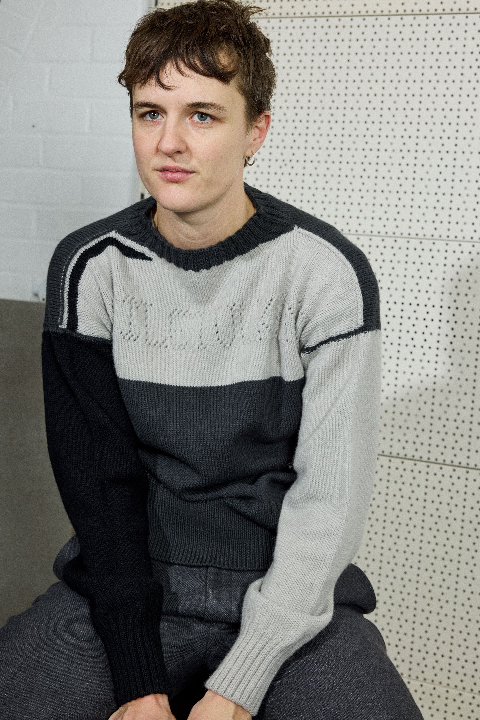 POINTELLE GANSEY IN GREYSCALE ROULETTE