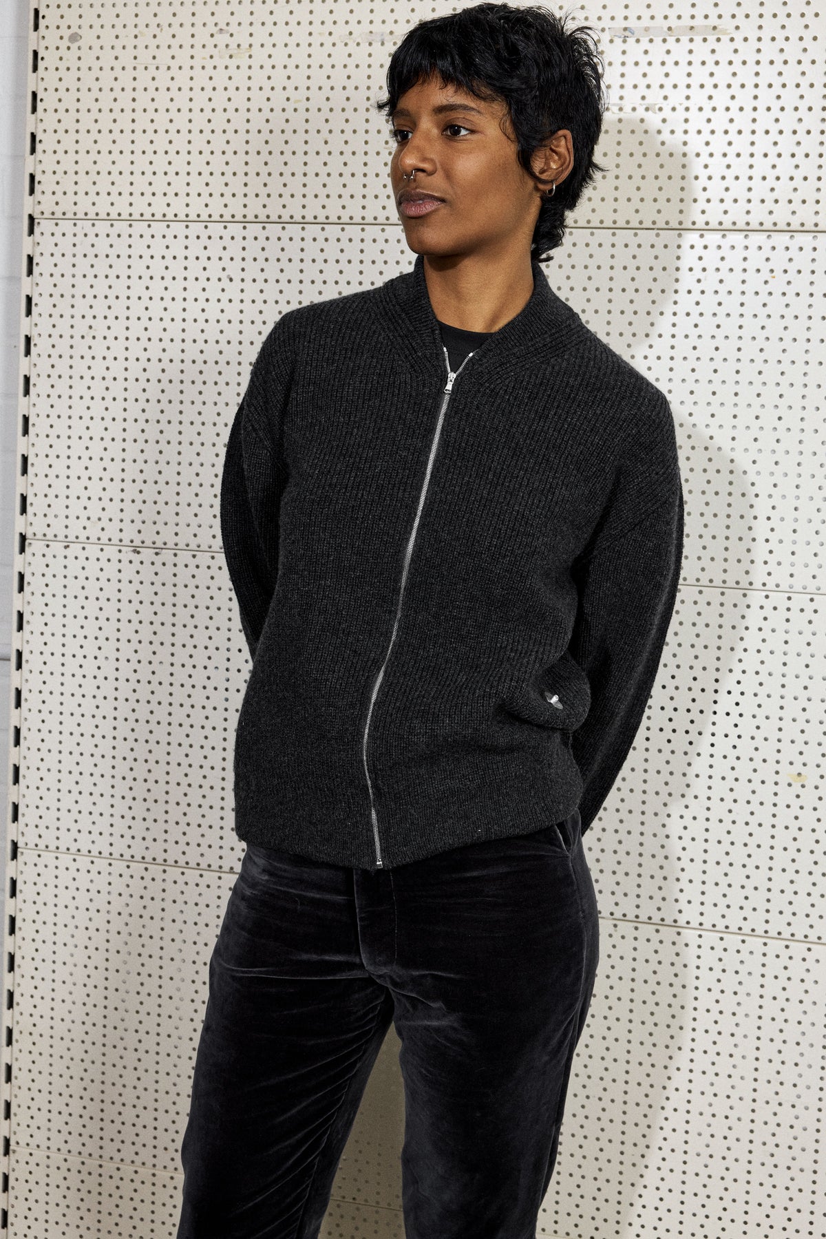 LAMBSWOOL ZIP-UP IN UNIFORM GREY