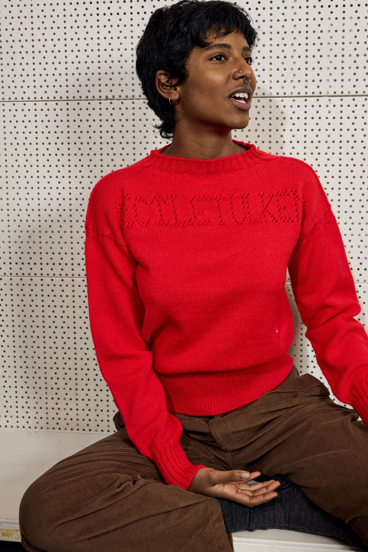 POINTELLE GANSEY IN RED