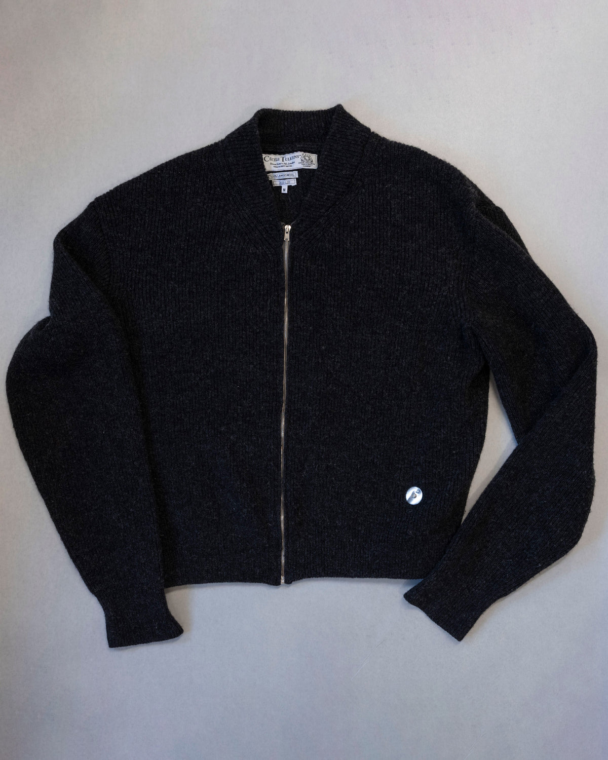 LAMBSWOOL ZIP-UP IN BLACK