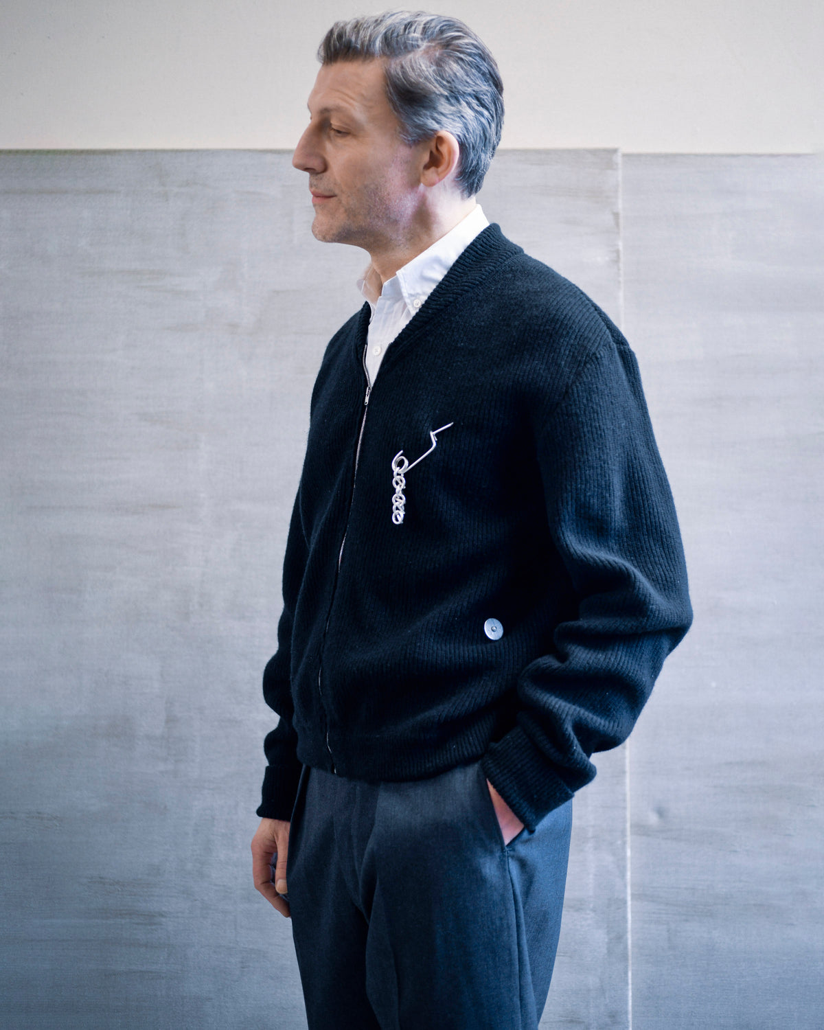 LAMBSWOOL ZIP-UP IN BLACK