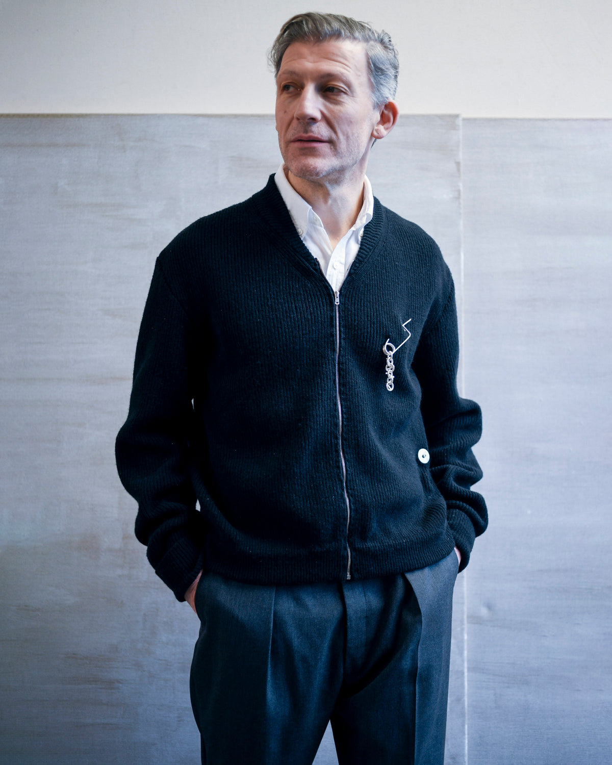 LAMBSWOOL ZIP-UP IN BLACK