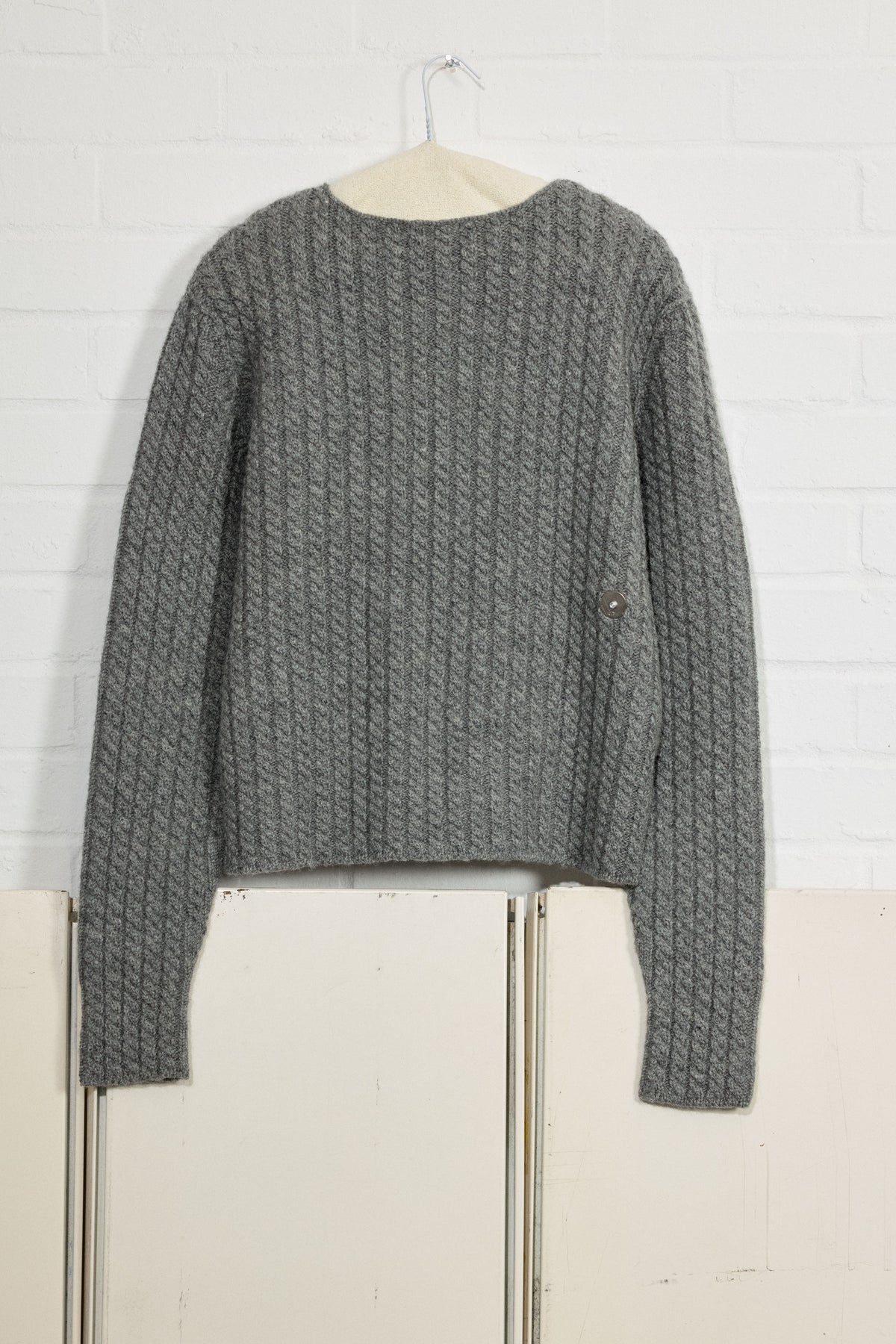 2X2 CABLE PULLOVER IN MID GREY